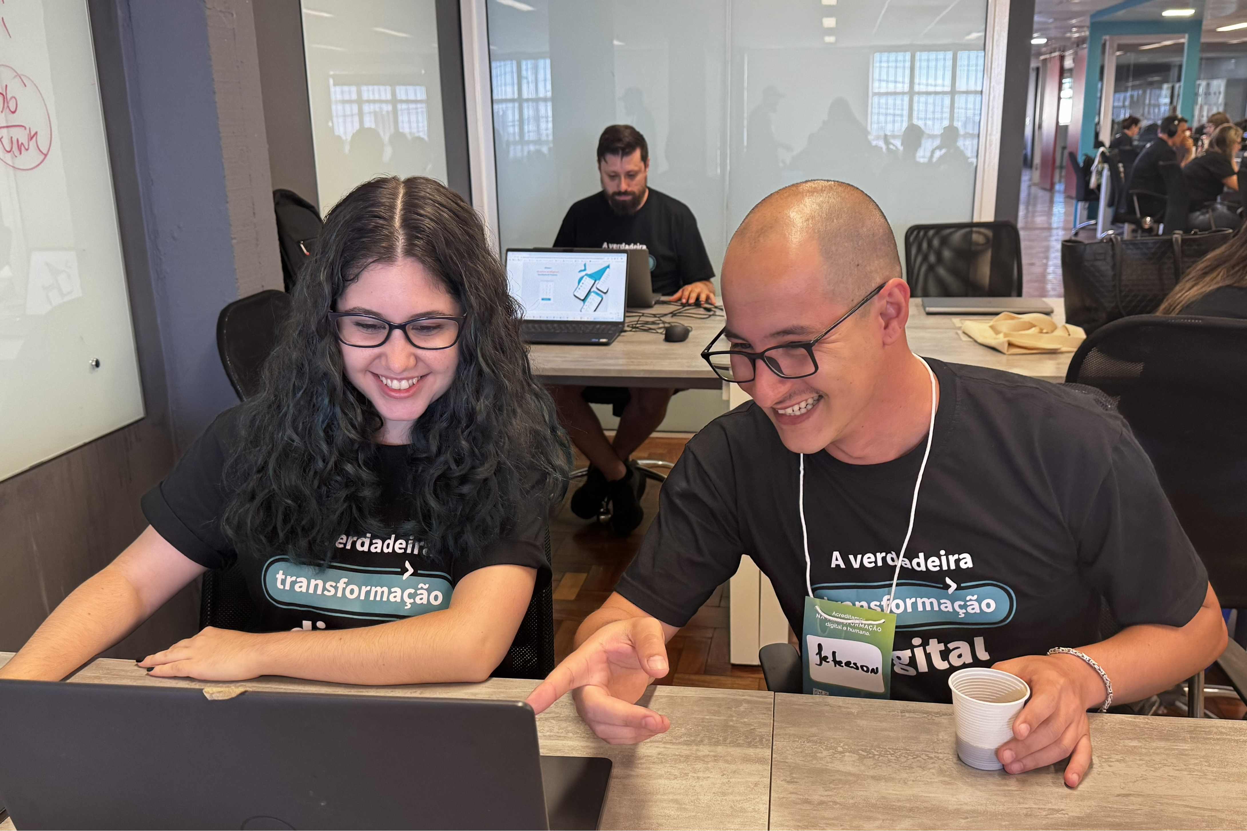 Transformar o jeito como as empresas servem o mundo